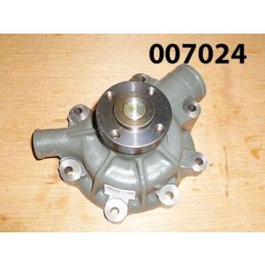 Насос водяной Deutz TBD 226B-6D (7 болтов) /Water pump