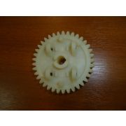 Шестерня привода насоса масляного KM178/Oil pump drive gear